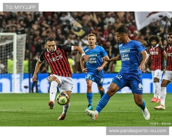 深入解析法甲联赛赛况与球队表现趋势